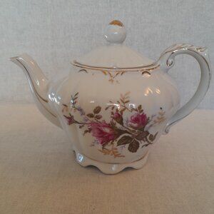 VTG Lipper & Mann Teapot